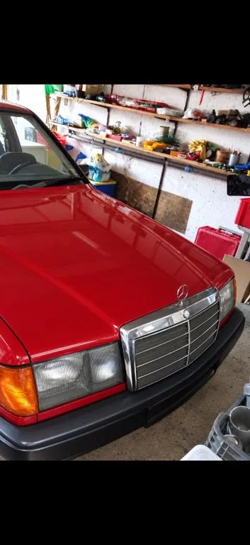 Mercedes-Benz 200