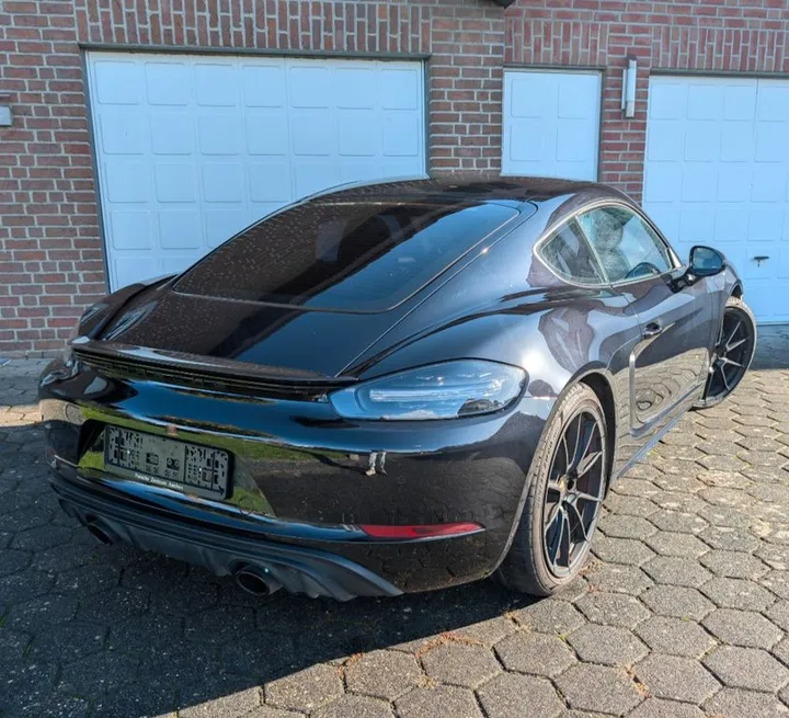 Porsche Cayman