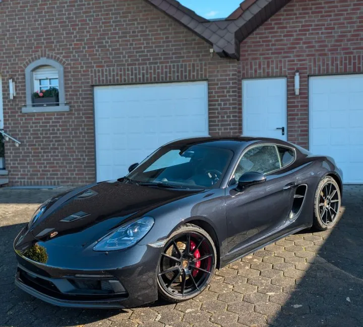 Porsche Cayman