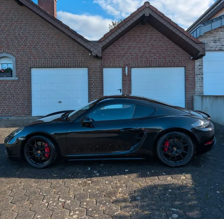 Porsche Cayman