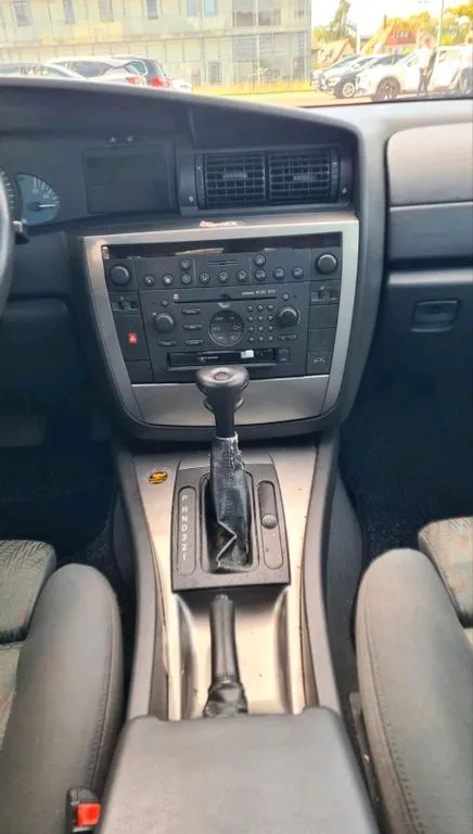 Opel Omega