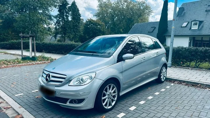 Mercedes-Benz B 170