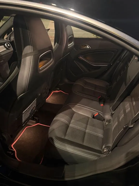 Mercedes-Benz CLA 220