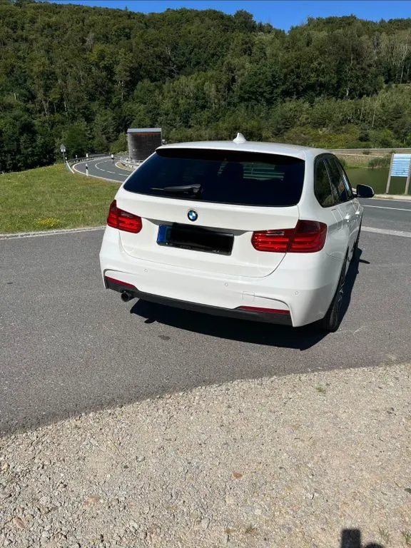 BMW 320