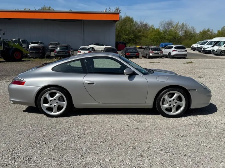 Porsche 996