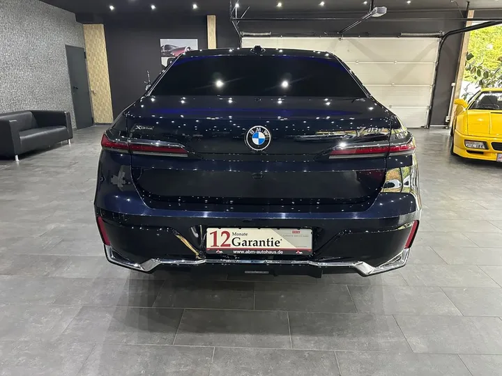 BMW 740