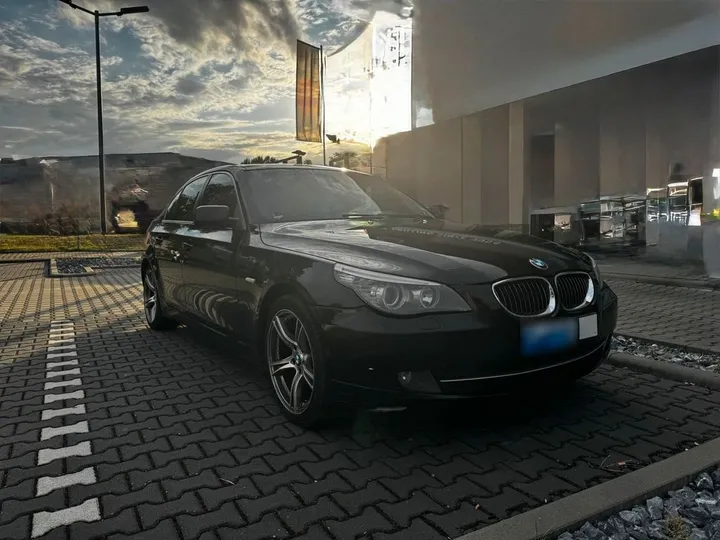 BMW 525