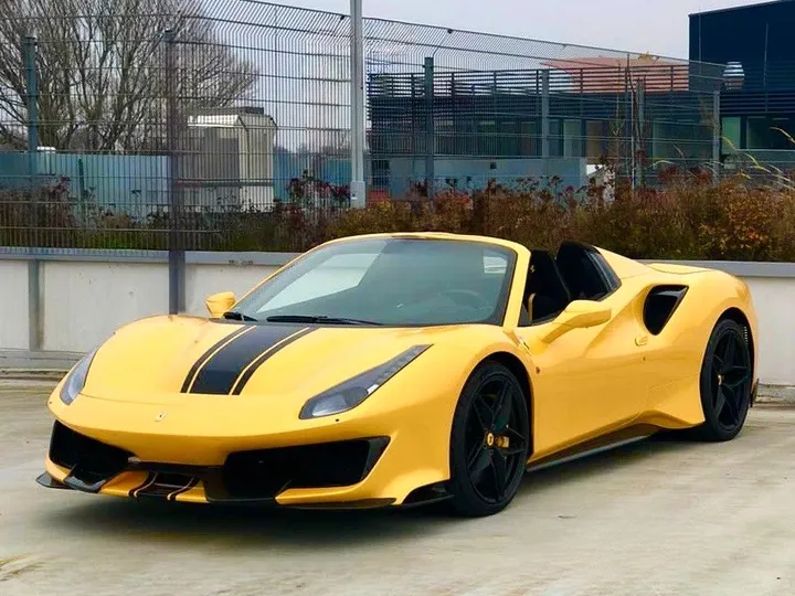 Ferrari 488 Pista