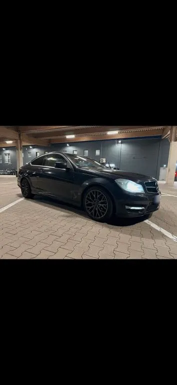 Mercedes-Benz C 180