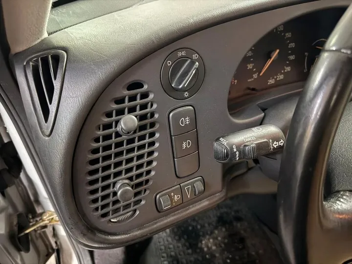 Saab 900