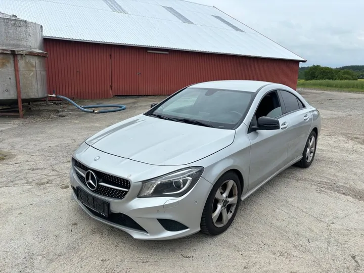 Mercedes-Benz CLA 220