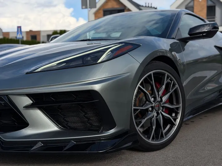 Corvette C8