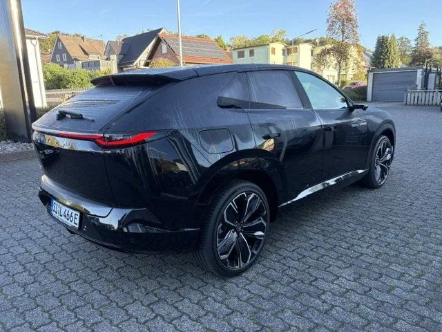 Mazda CX-6e