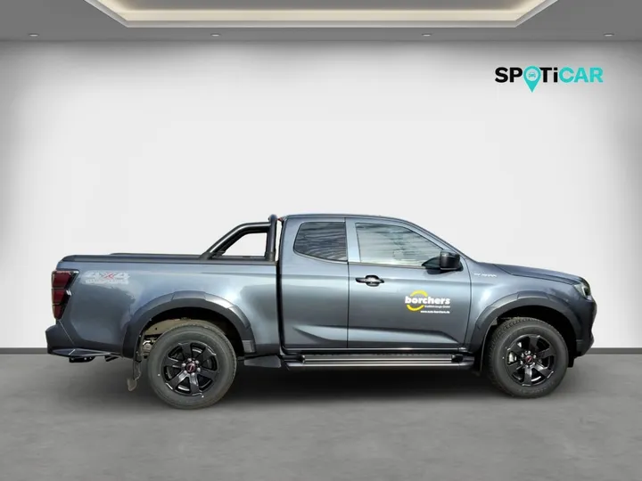Isuzu D-Max