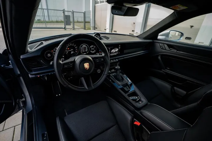 Porsche 992