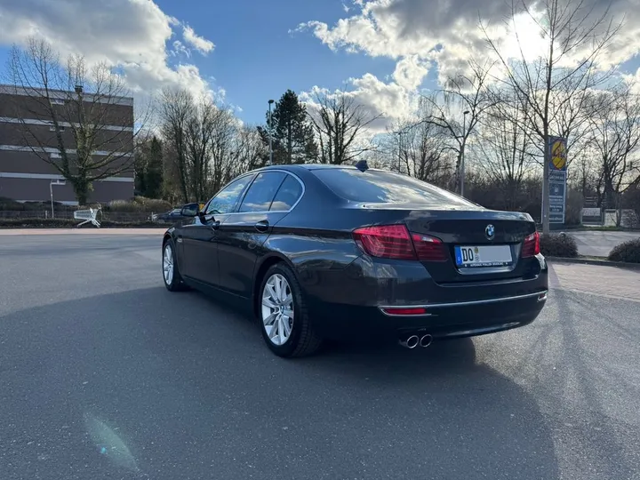 BMW 525