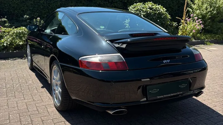 Porsche 996