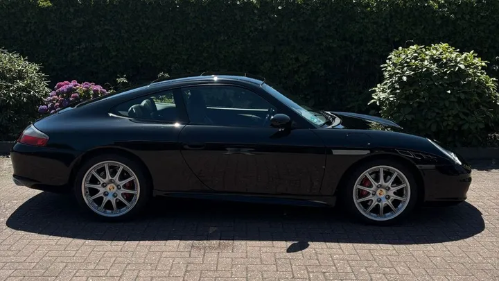 Porsche 996