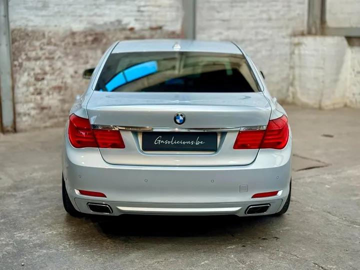 BMW 740