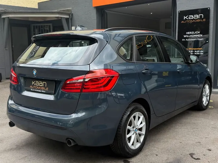 BMW 220
