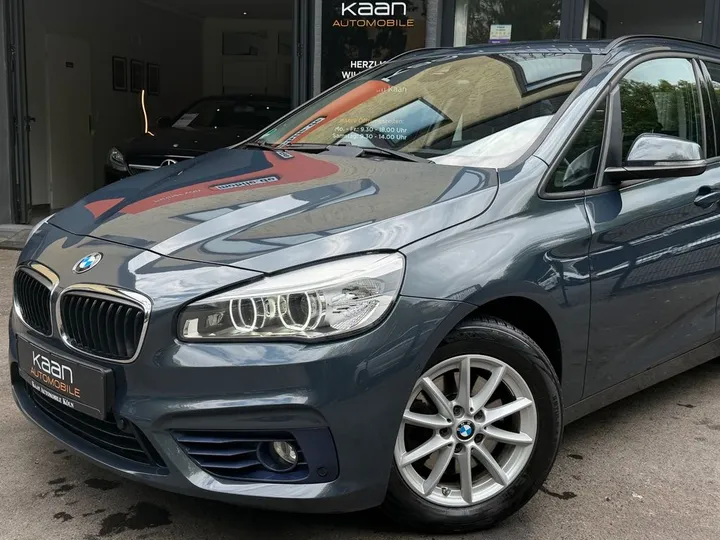 BMW 220