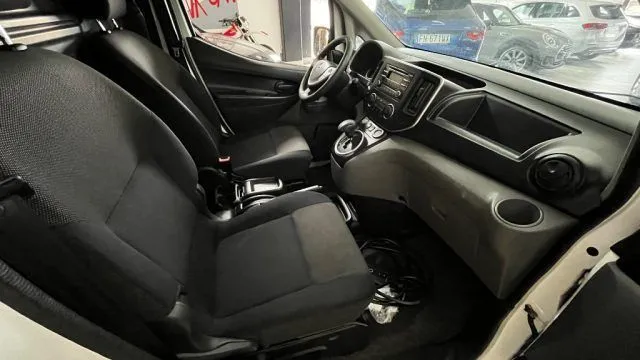 Nissan NV200