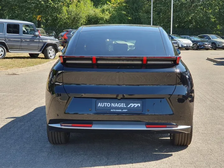 Lynk&Co 02