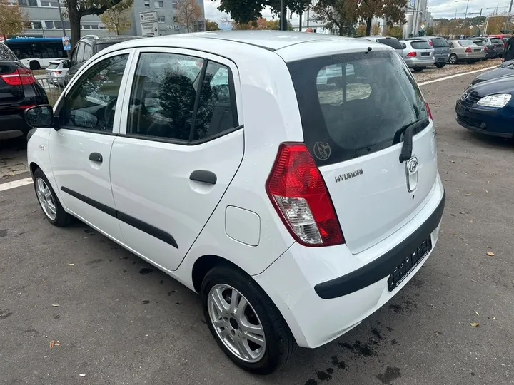Hyundai i10