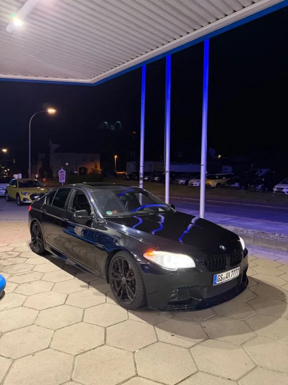 BMW M550