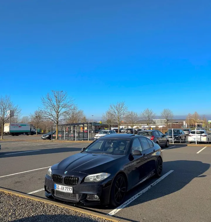 BMW M550