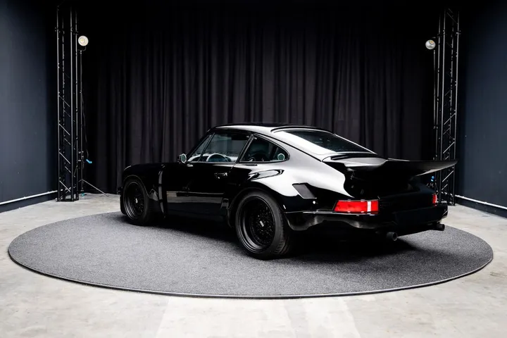 Porsche 964