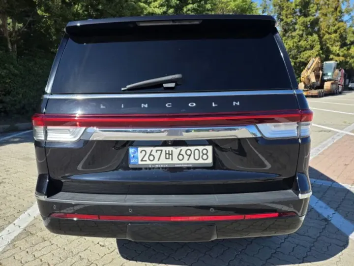 Lincoln Navigator