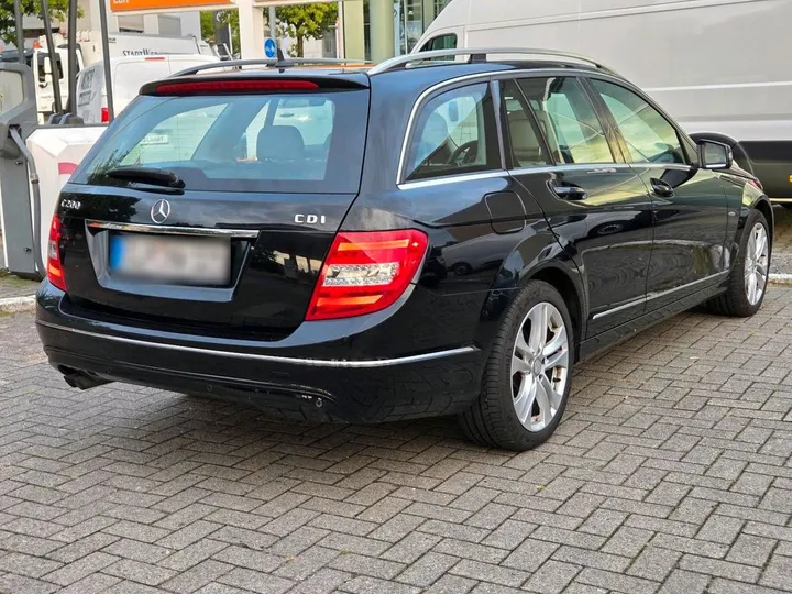 Mercedes-Benz C 200