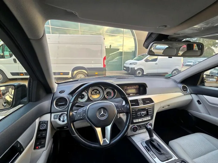Mercedes-Benz C 200
