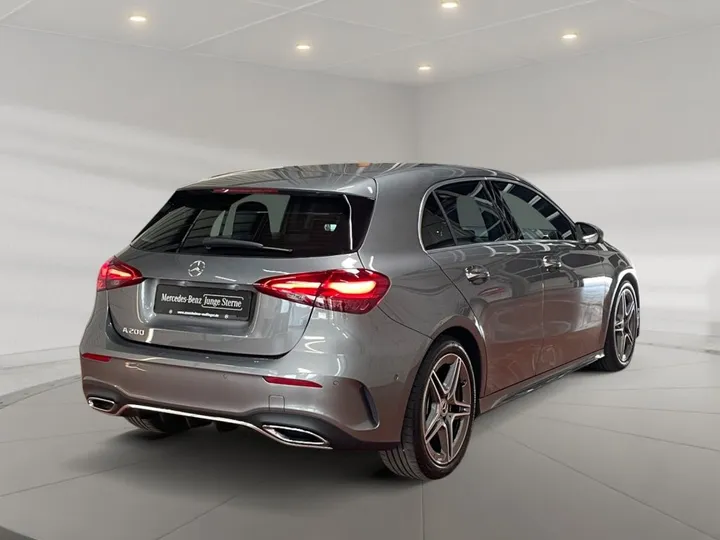 Mercedes-Benz A 200