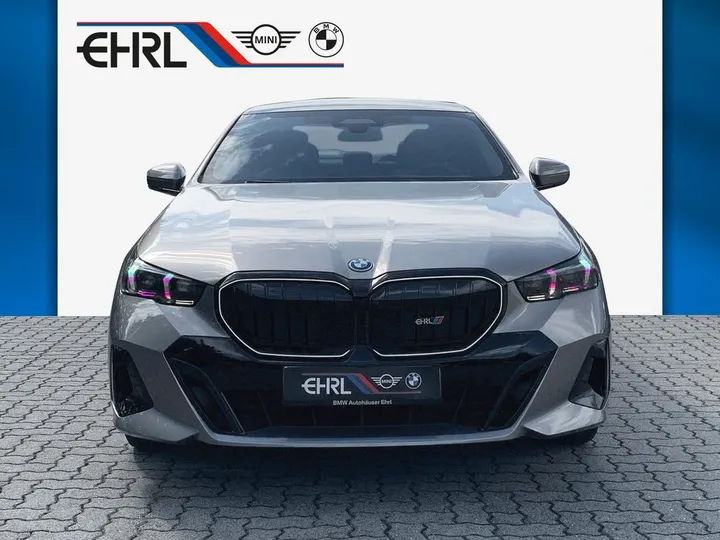 BMW 550