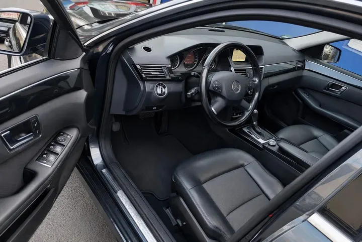 Mercedes-Benz E 250