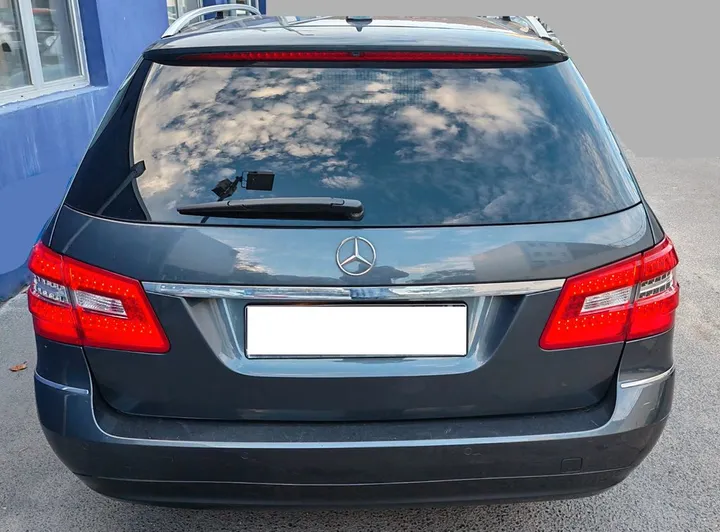 Mercedes-Benz E 250