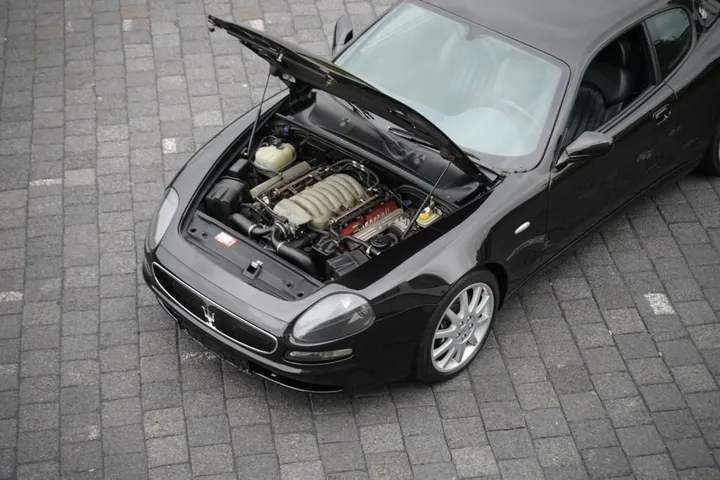 Maserati 3200