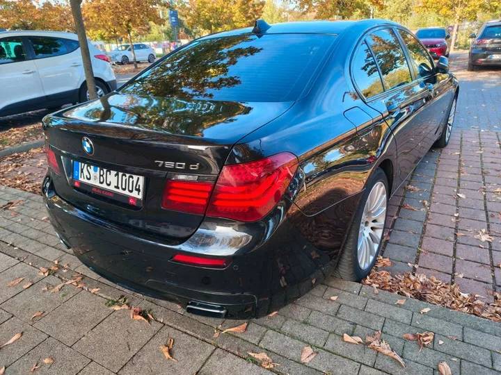 BMW 750