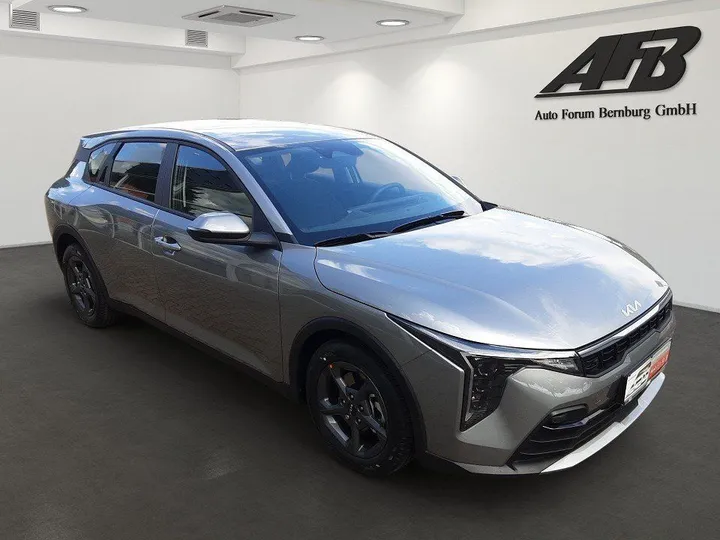 Kia K4