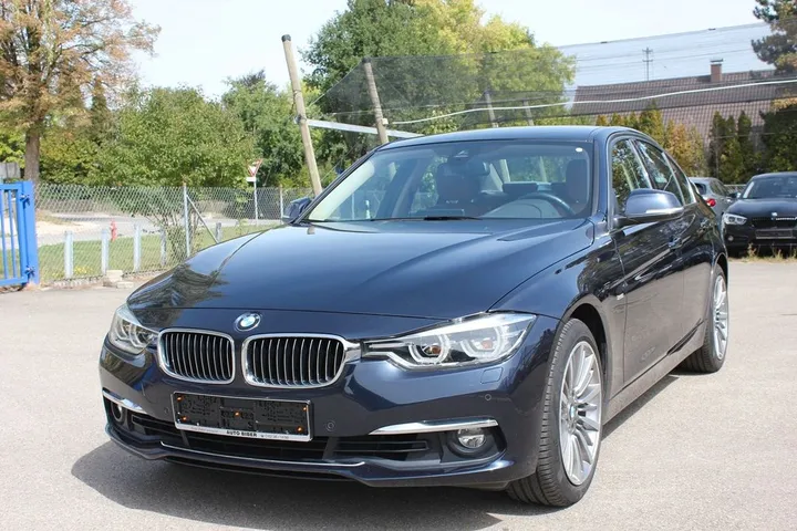 BMW 330