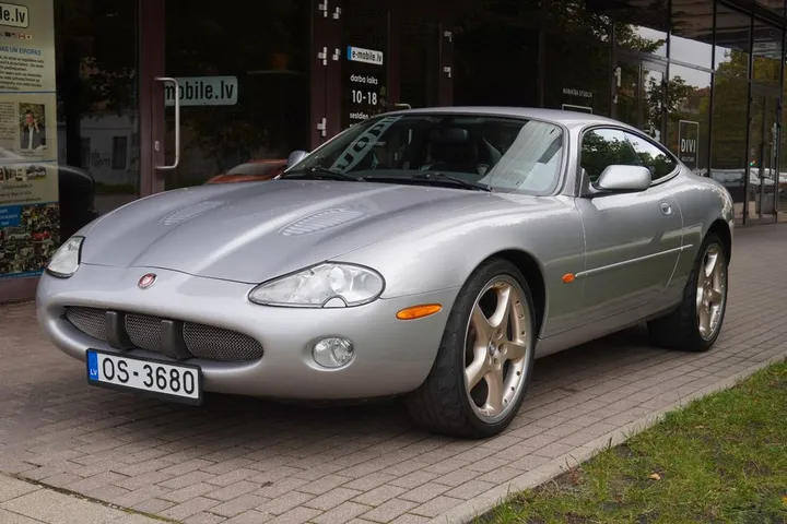 Jaguar XKR