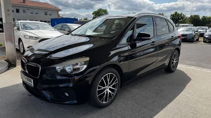 BMW 218