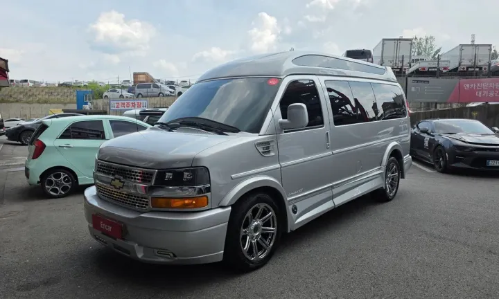 Chevrolet Express Van