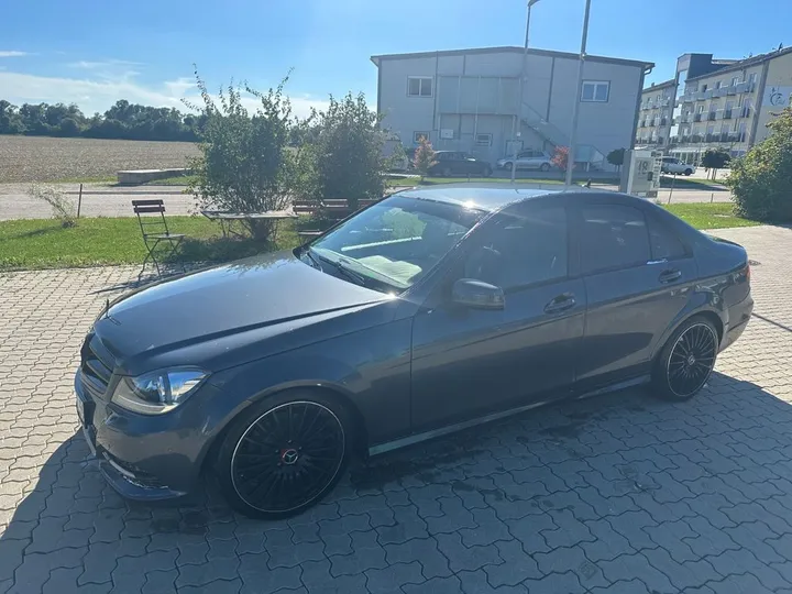 Mercedes-Benz C 250