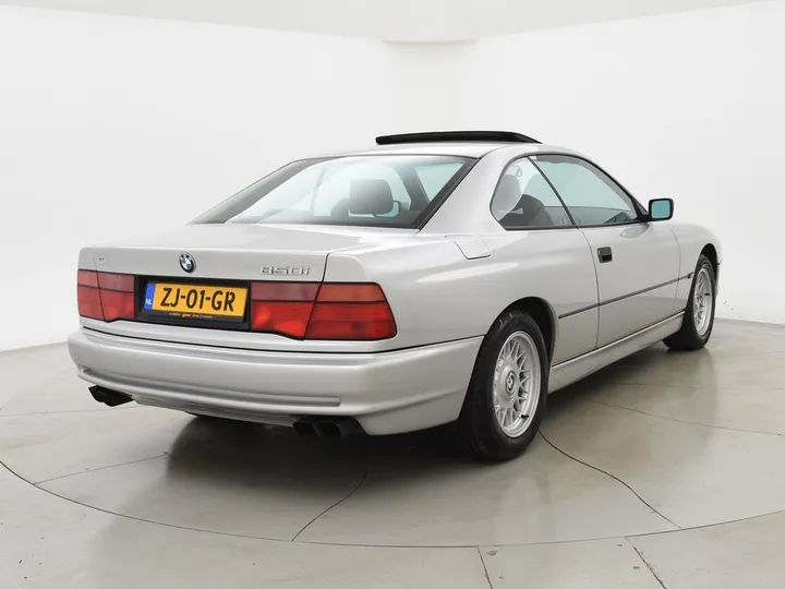 BMW 850