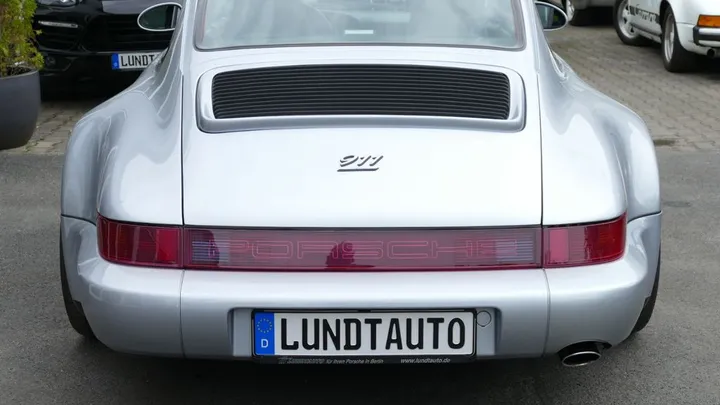 Porsche 964