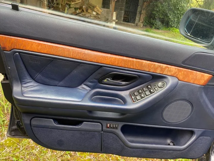 BMW 735