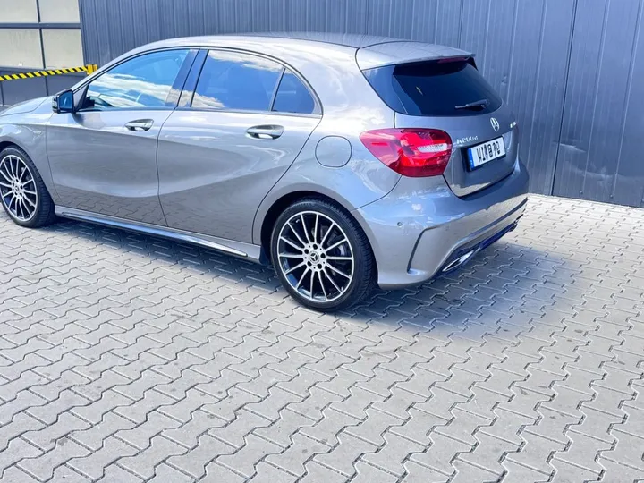 Mercedes-Benz A 200